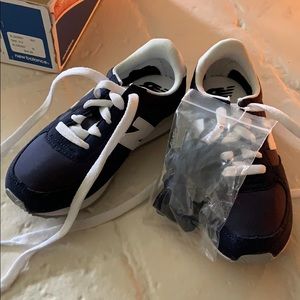 New Balance Navy Children’s Sneakers